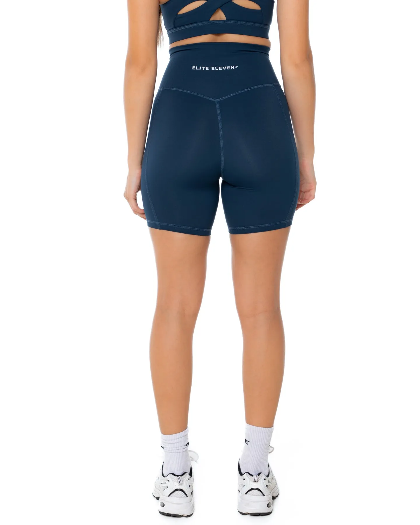 Curve Shorts - Navy