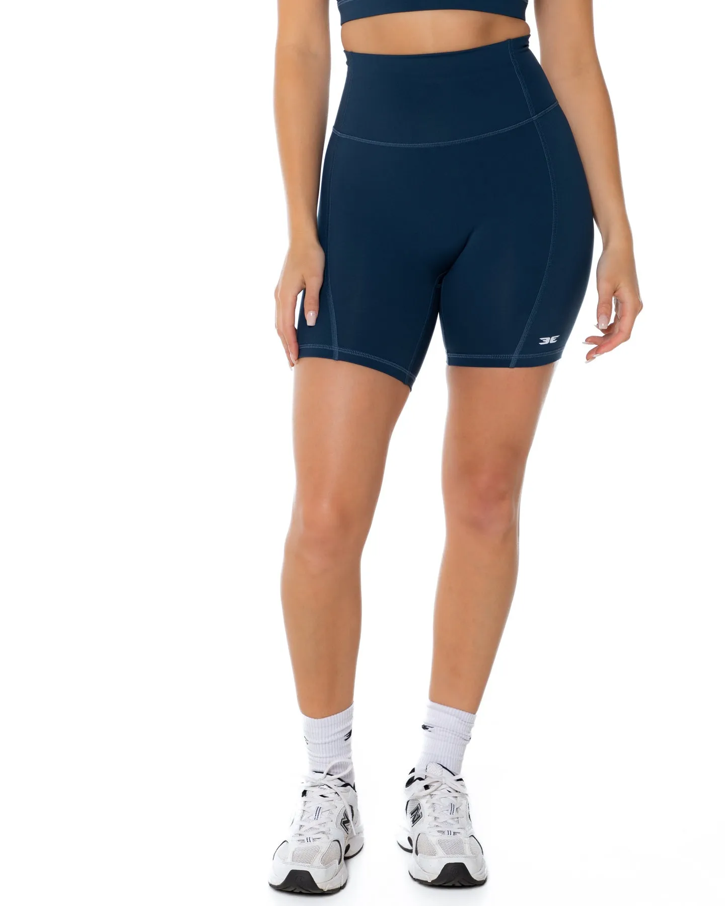 Curve Shorts - Navy